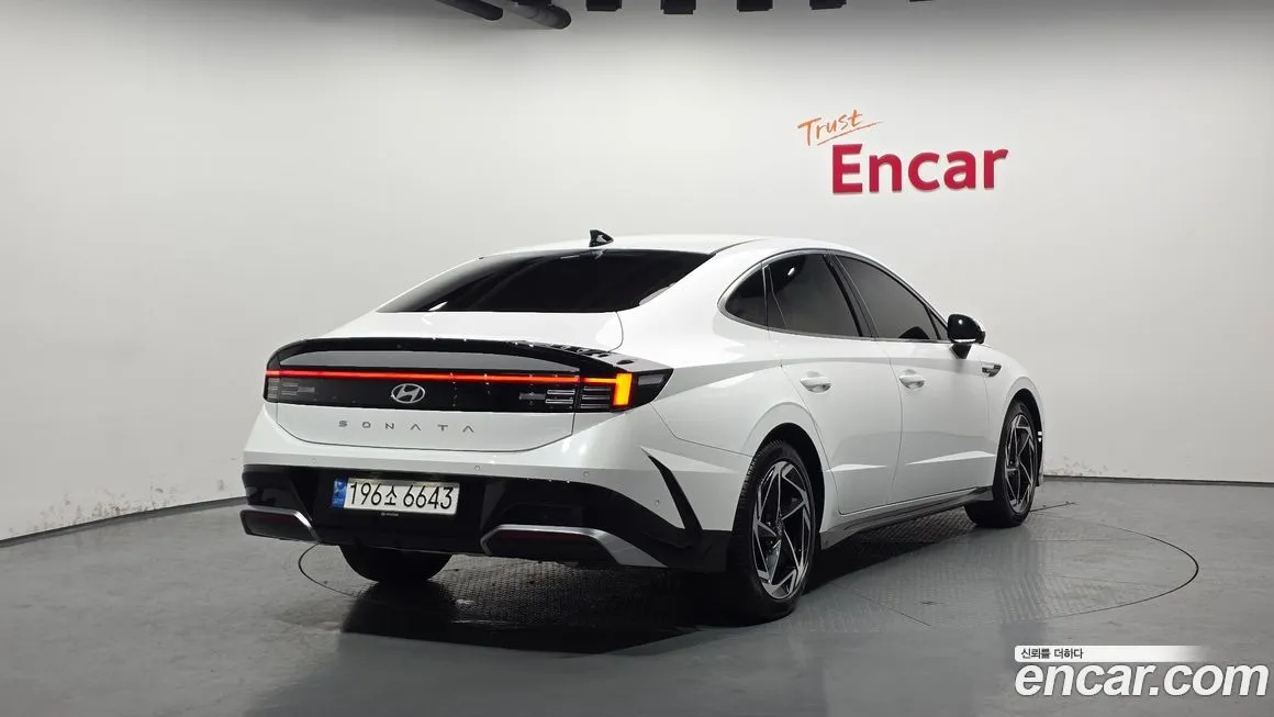 Hyundai Sonata 2024 из KR, фото 2
