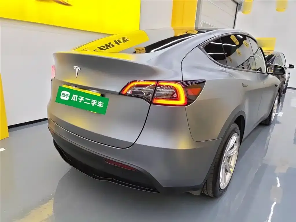 Tesla Model Y — фото 7