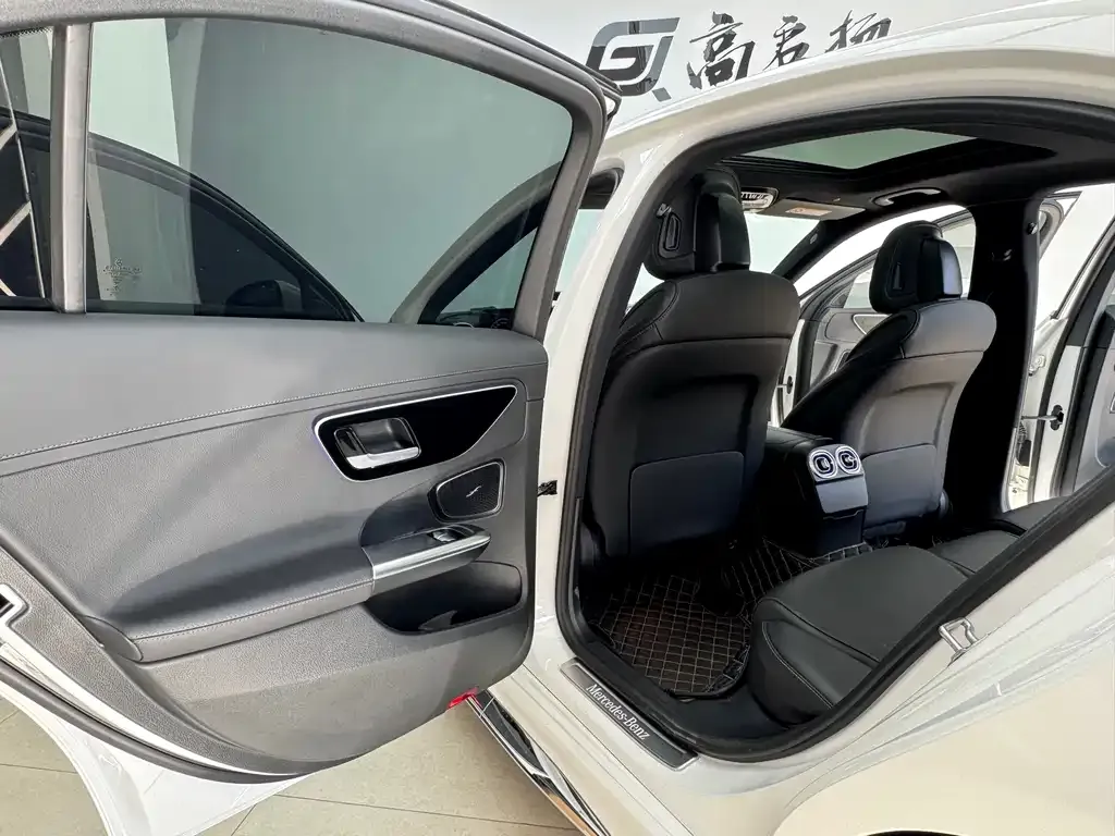 Mercedes-Benz C-Class 2023 из CN, фото 7