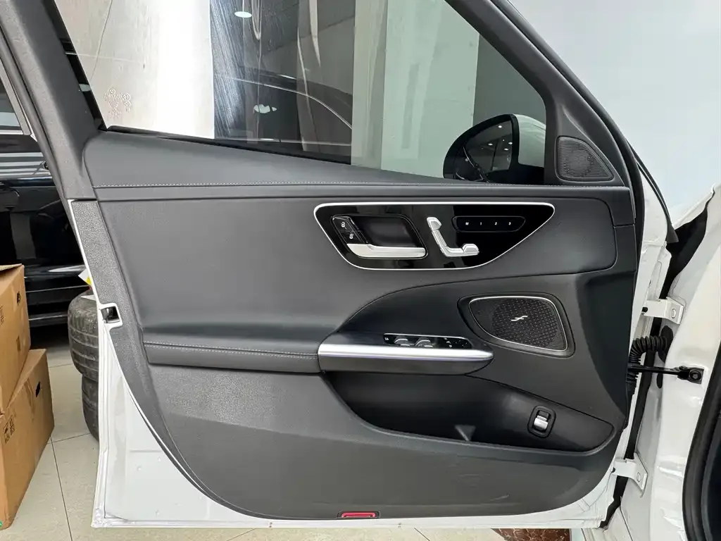 Mercedes-Benz C-Class 2023 из CN, фото 4