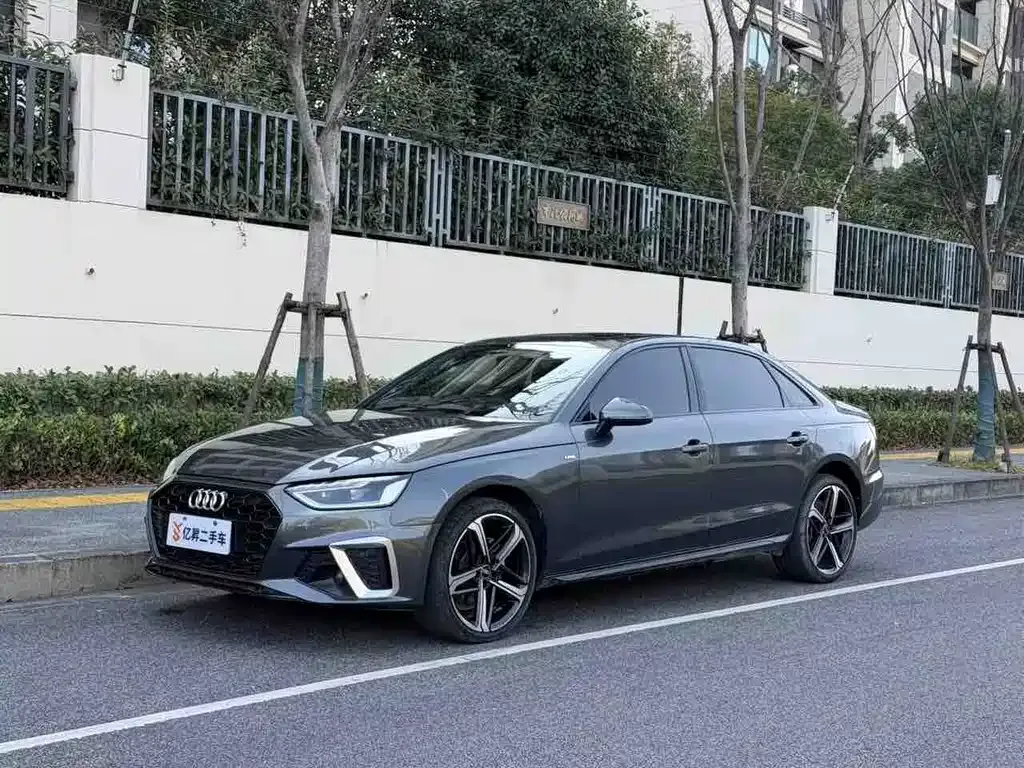 Audi A4L 2024 из CN, фото 1