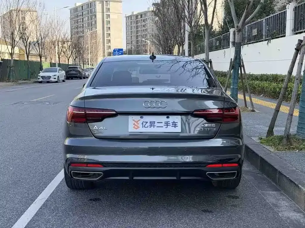 Audi A4L 2024 из CN, фото 5