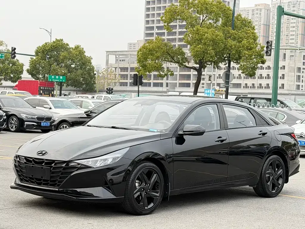 Hyundai Elantra 2022 из CN, фото 1