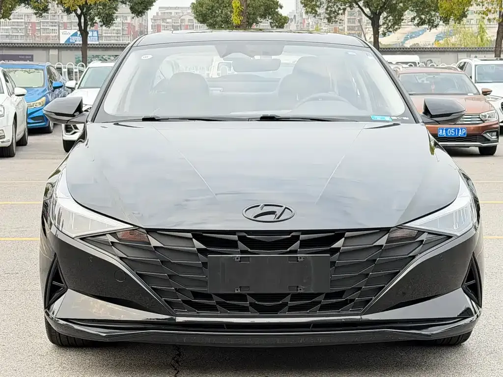 Hyundai Elantra 2022 из CN, фото 10