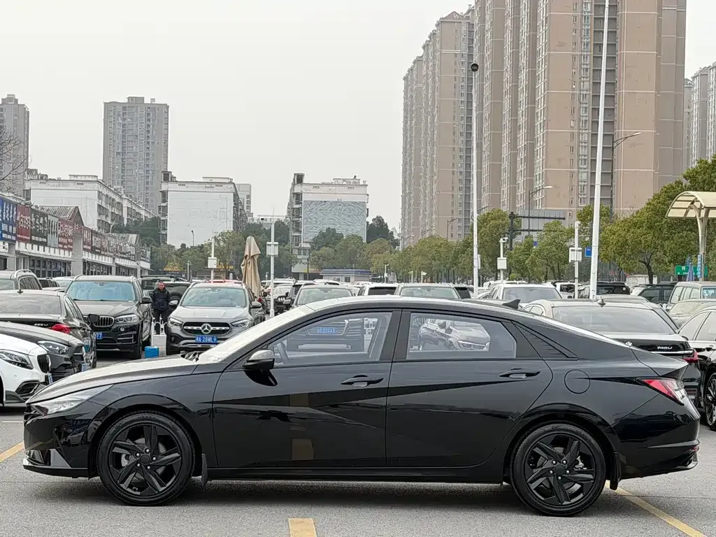Hyundai Elantra 2022 из CN, фото 8