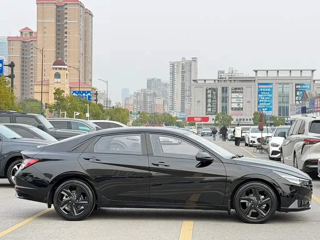 Hyundai Elantra 2022 из CN, фото 6