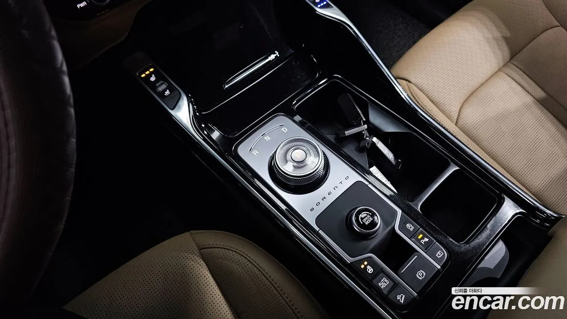 Kia Sorento — фото 9