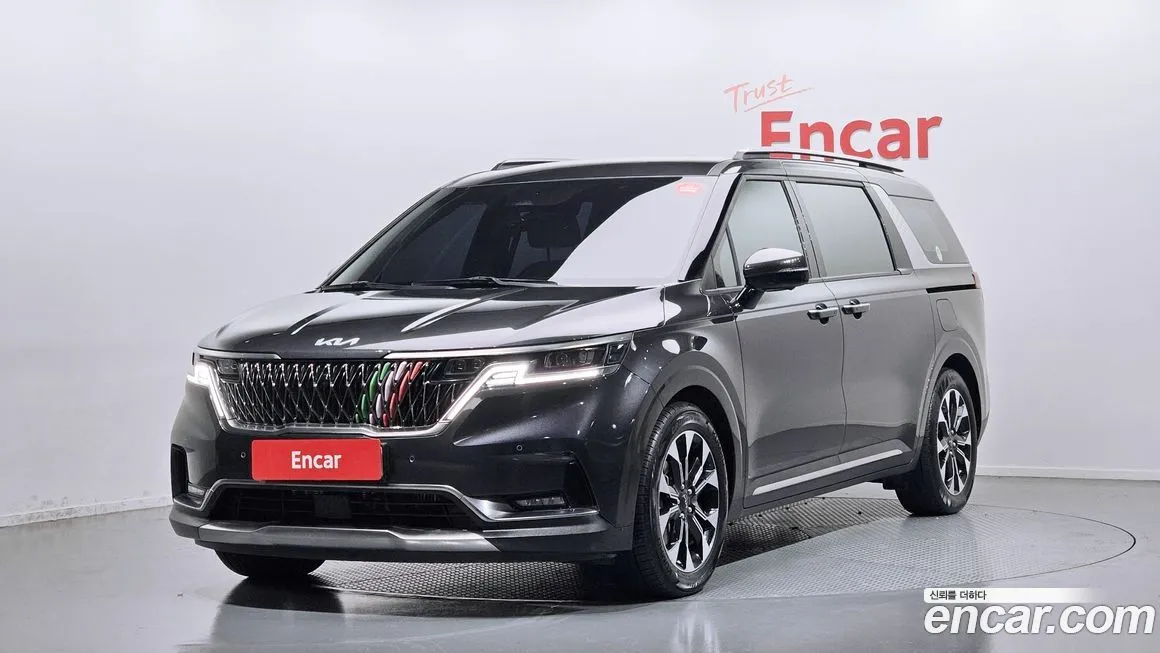 Kia Carnival — фото 1