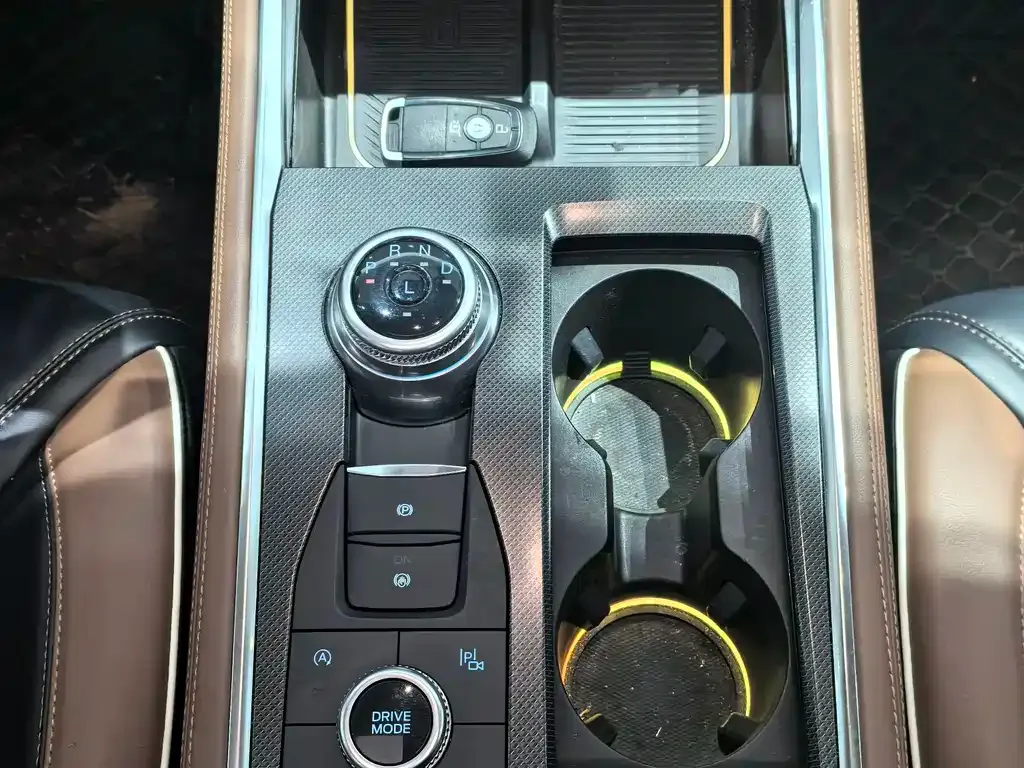 Ford Explorer 2023 из CN, фото 8