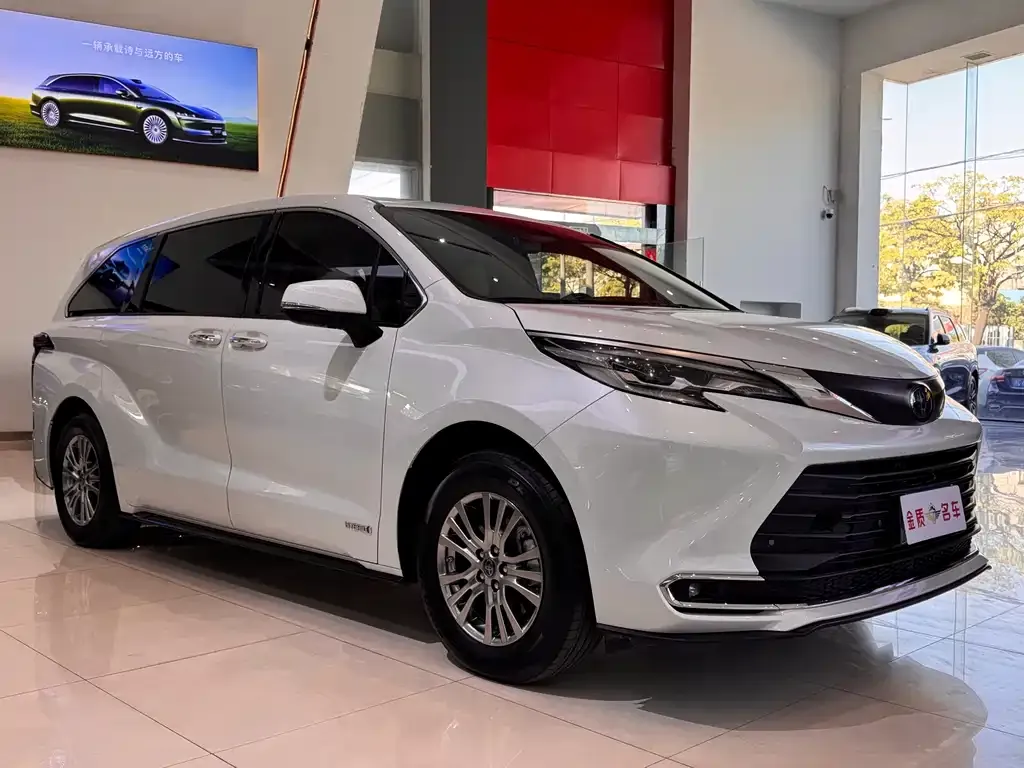 Toyota Sienna 2022 из CN, фото 10