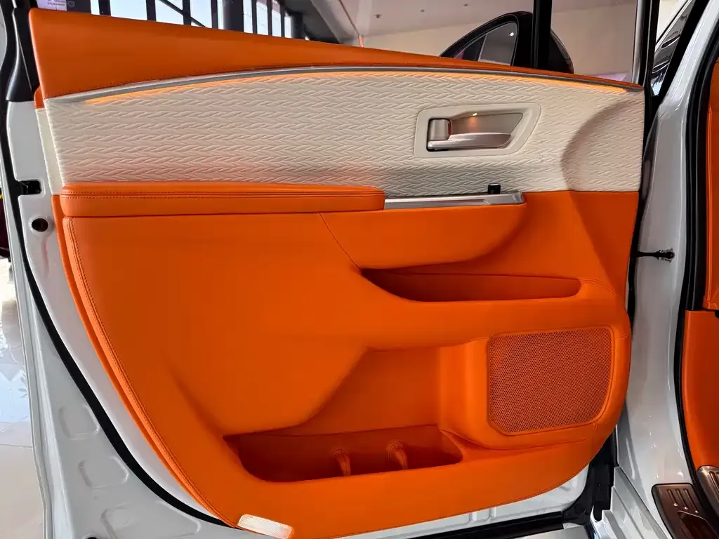 Toyota Sienna 2022 из CN, фото 9