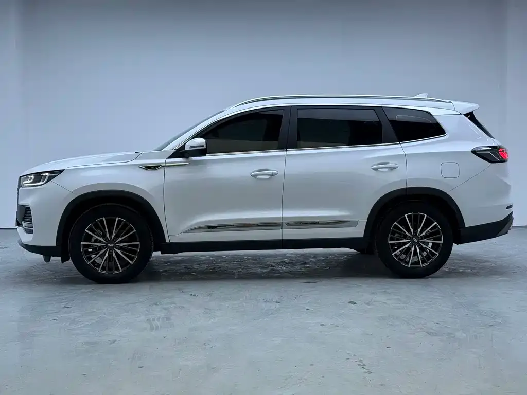 Chery Tiggo 8 PLUS — фото 9