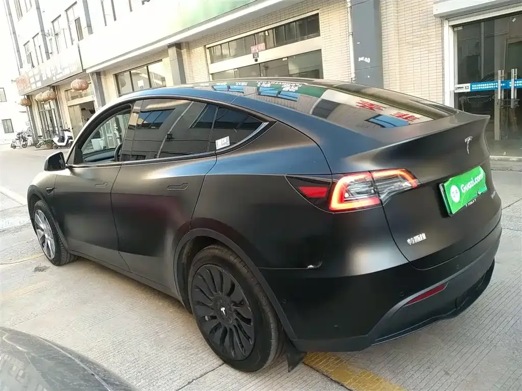 Tesla Model Y — фото 5