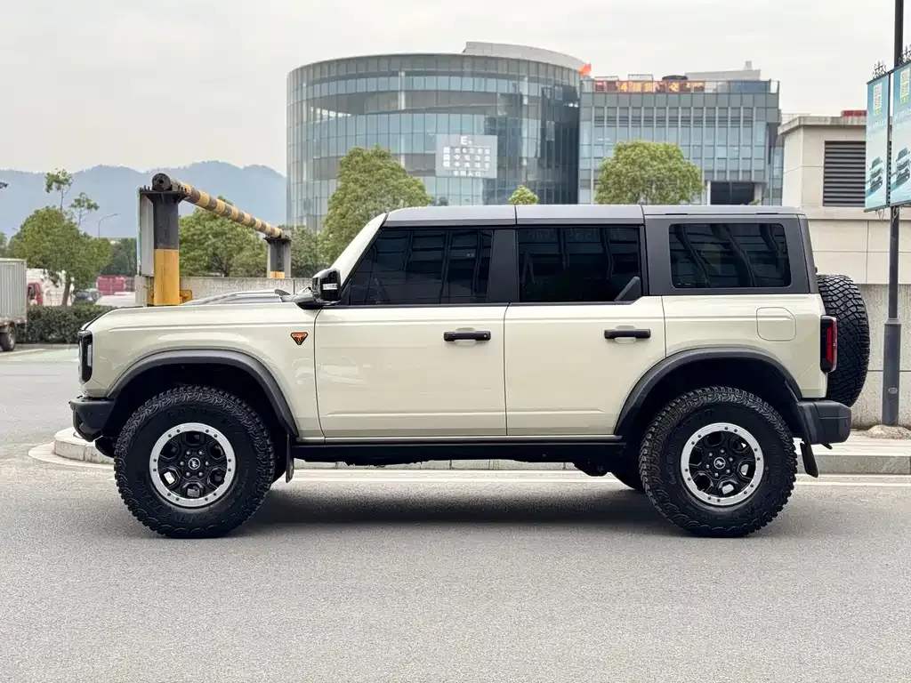 Ford Bronco 2024 из CN, фото 8
