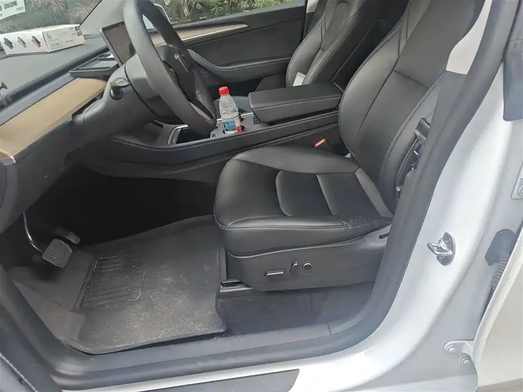 Tesla Model Y 2022 из CN, фото 8
