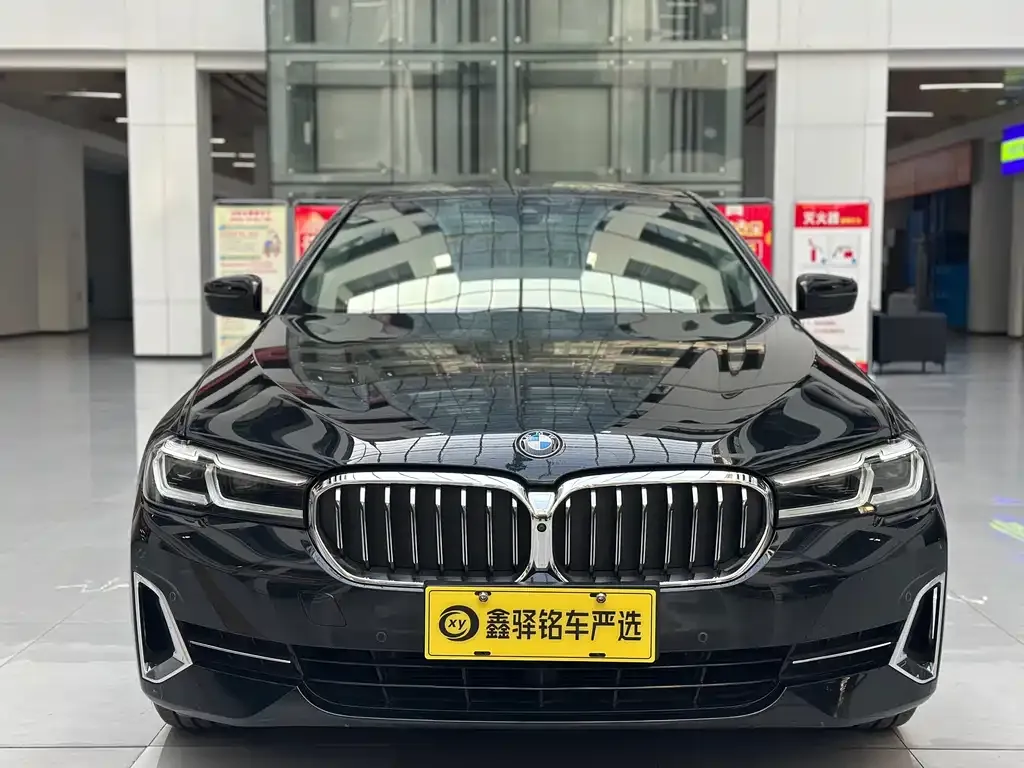 BMW 5 Series — фото 2