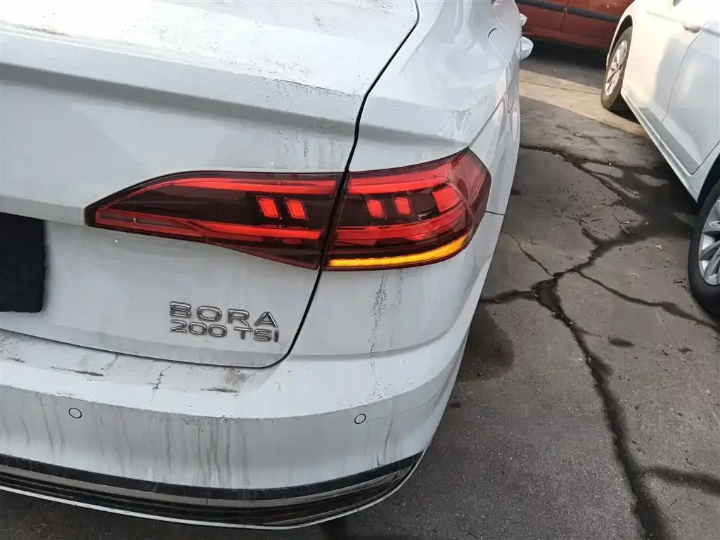 Volkswagen Bora 2024 из CN, фото 9