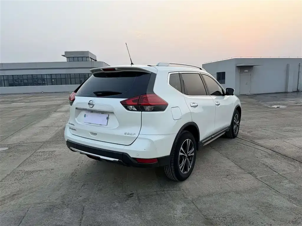 Nissan X-Trail 2023 из CN, фото 7
