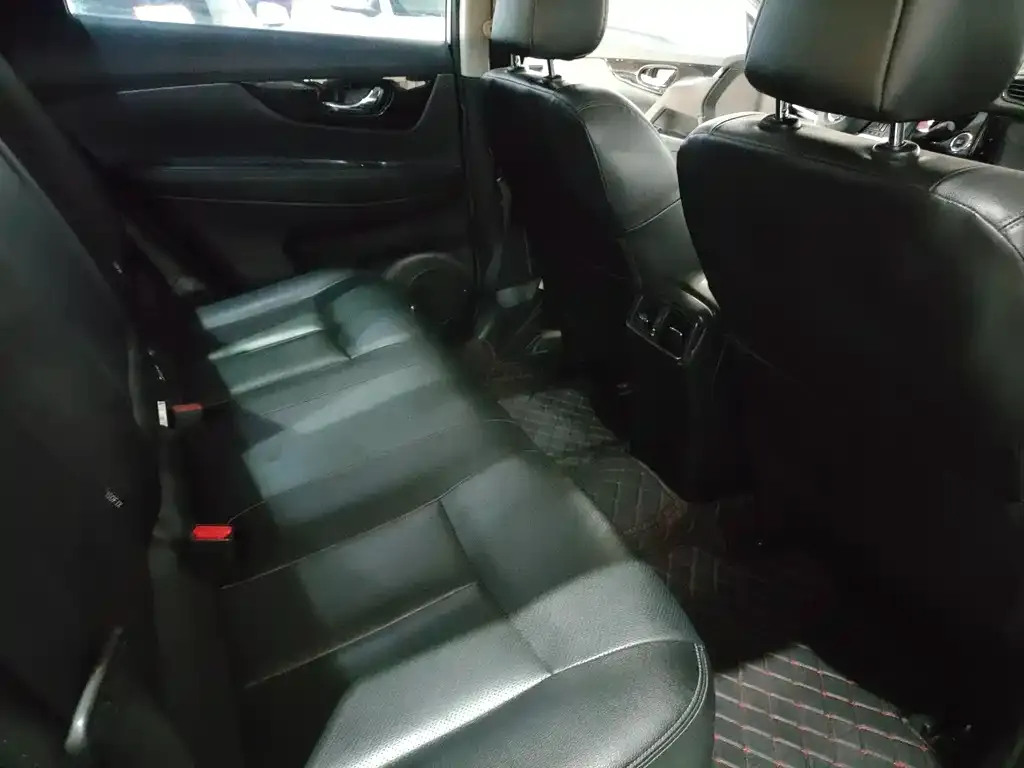 Nissan X-Trail 2021 из CN, фото 4