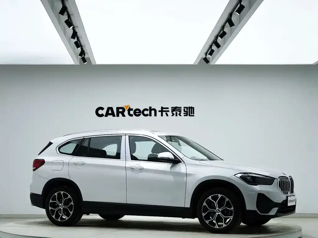 BMW X1 2022 из CN, фото 3