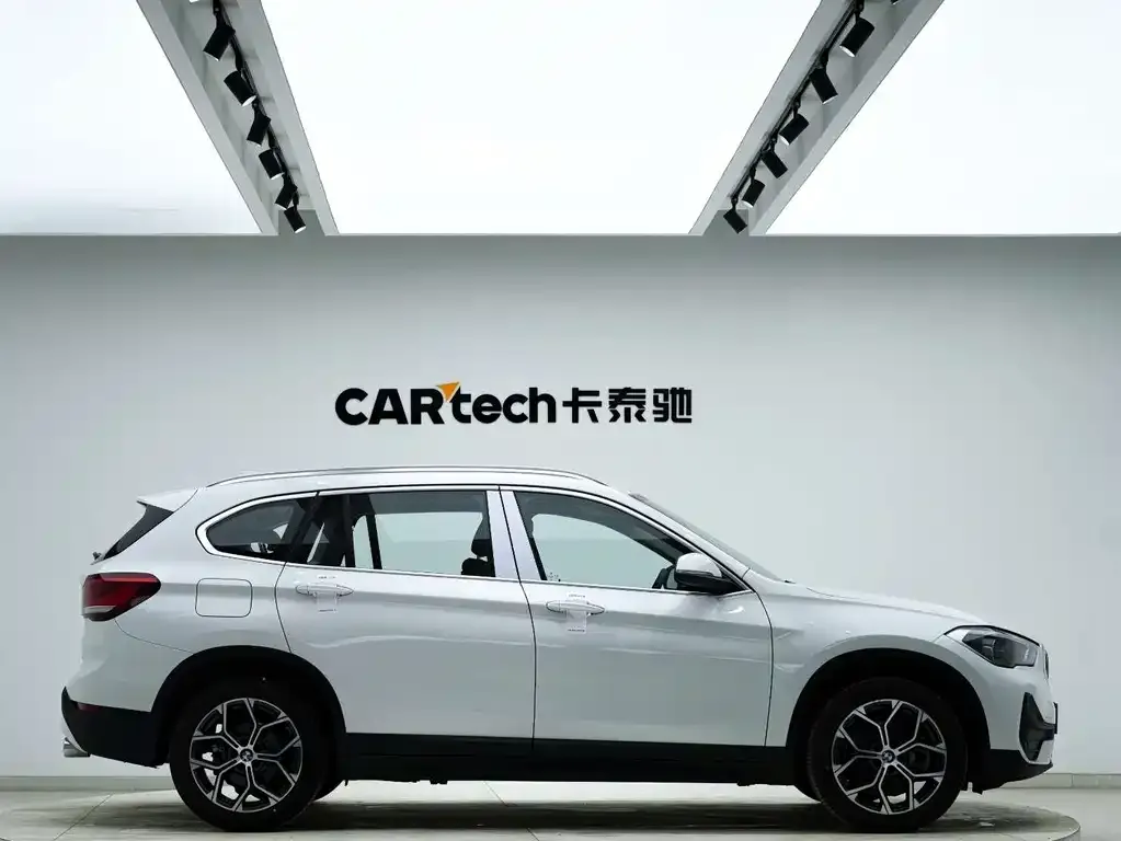 BMW X1 2022 из CN, фото 4