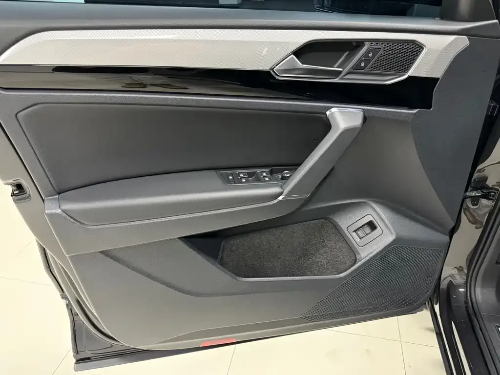 Volkswagen Tayron 2022 из CN, фото 9