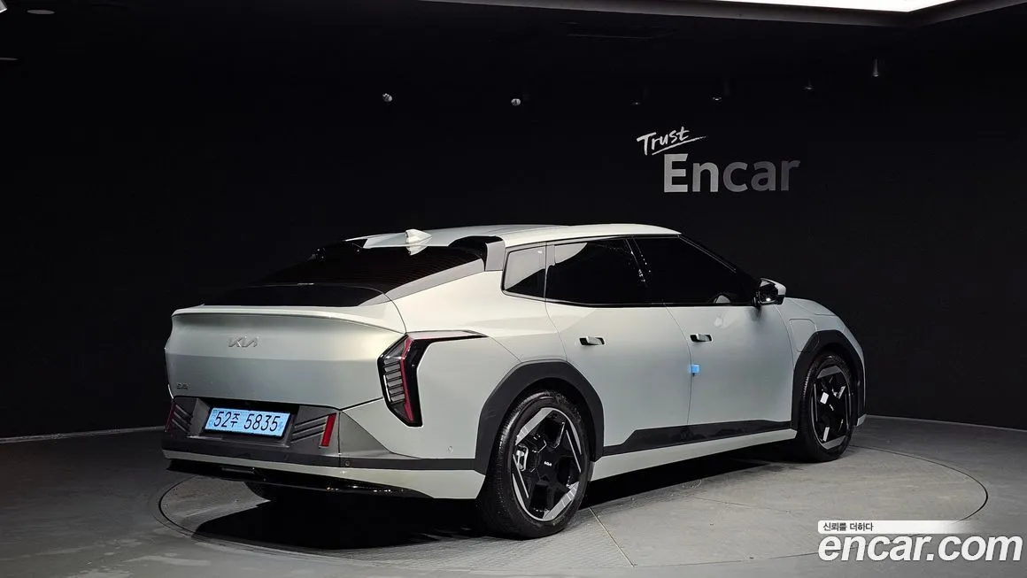 Kia EV4 2026 из KR, фото 2