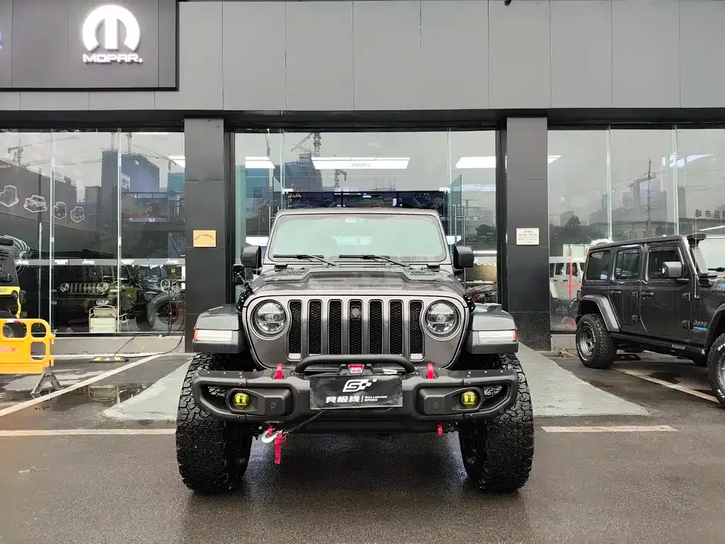 Jeep Wrangler 2023 из CN, фото 8