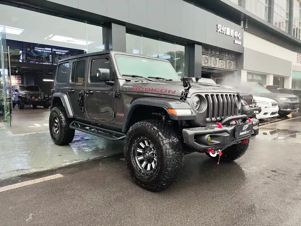 Jeep Wrangler 2023 из CN, фото 10