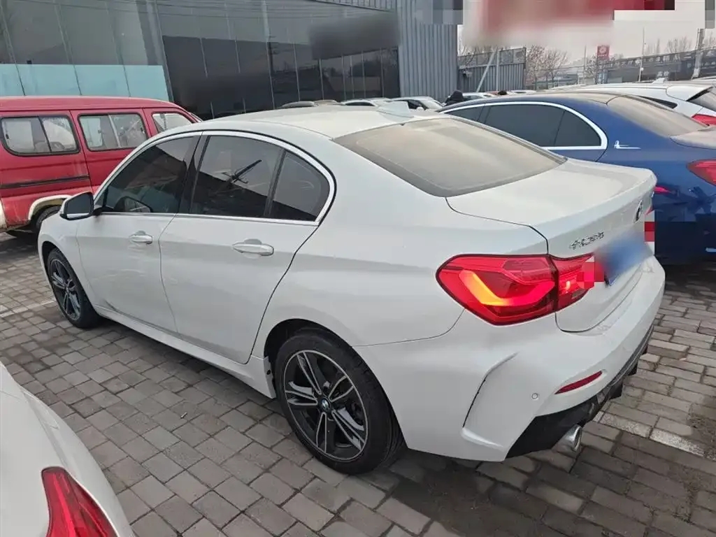 BMW 1 Series 2021 из CN, фото 5