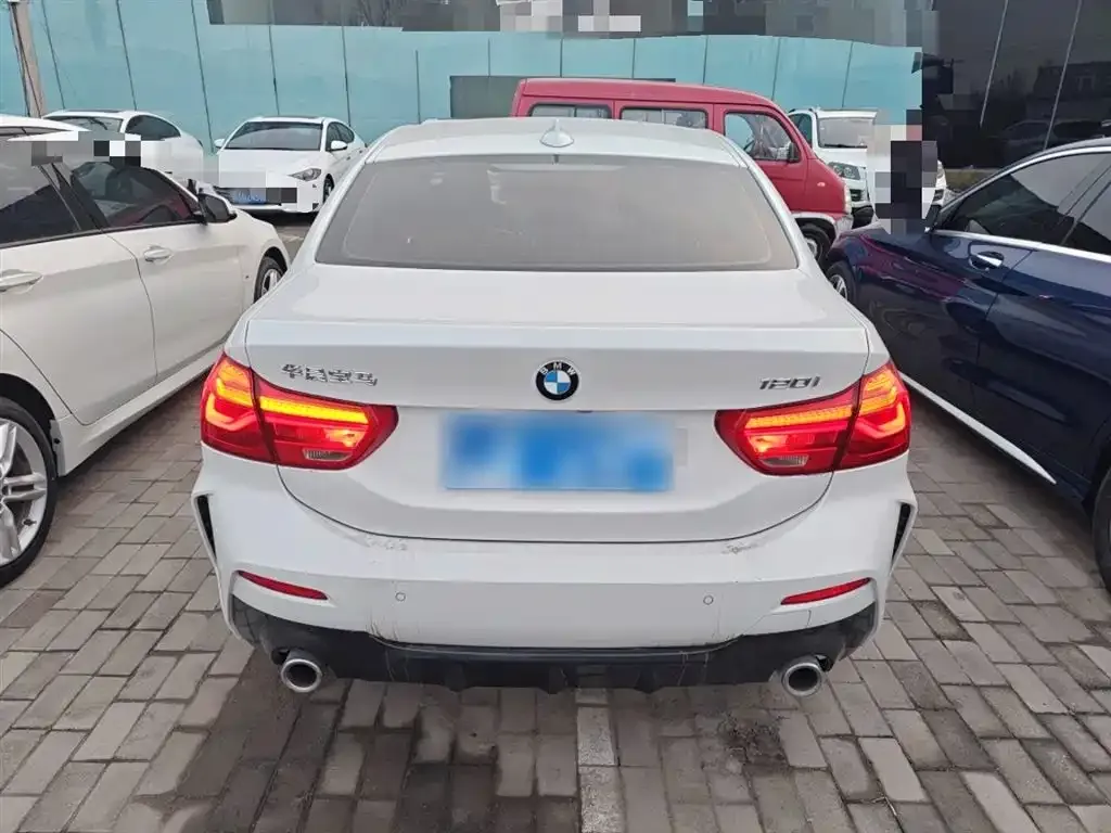 BMW 1 Series 2021 из CN, фото 6
