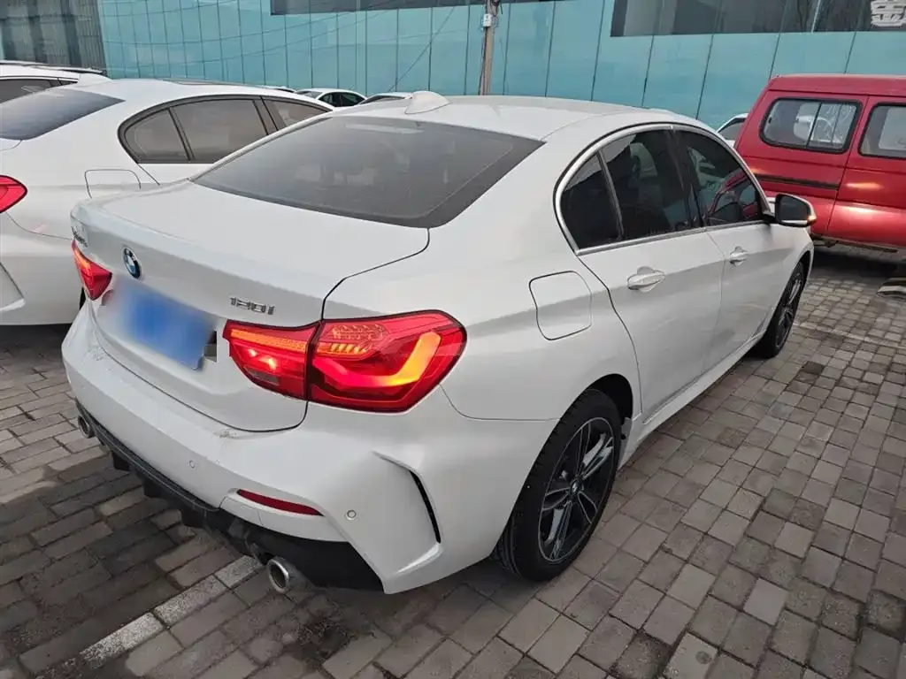 BMW 1 Series 2021 из CN, фото 7