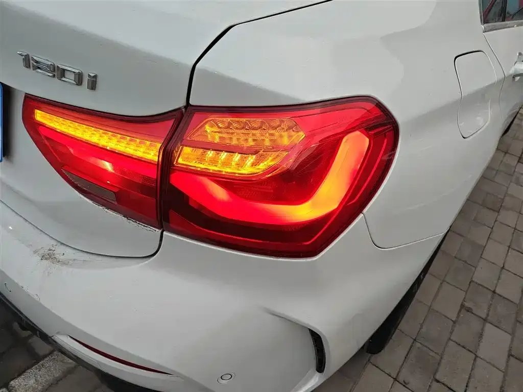 BMW 1 Series 2021 из CN, фото 8