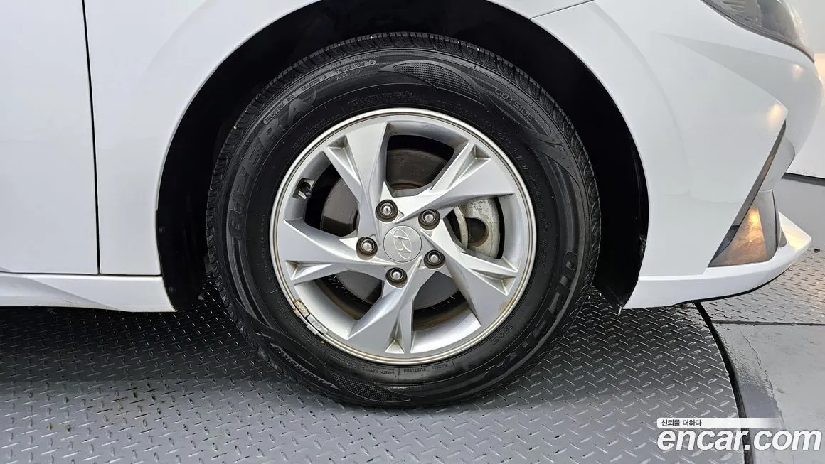 Hyundai AVANTE 2022 из KR, фото 3