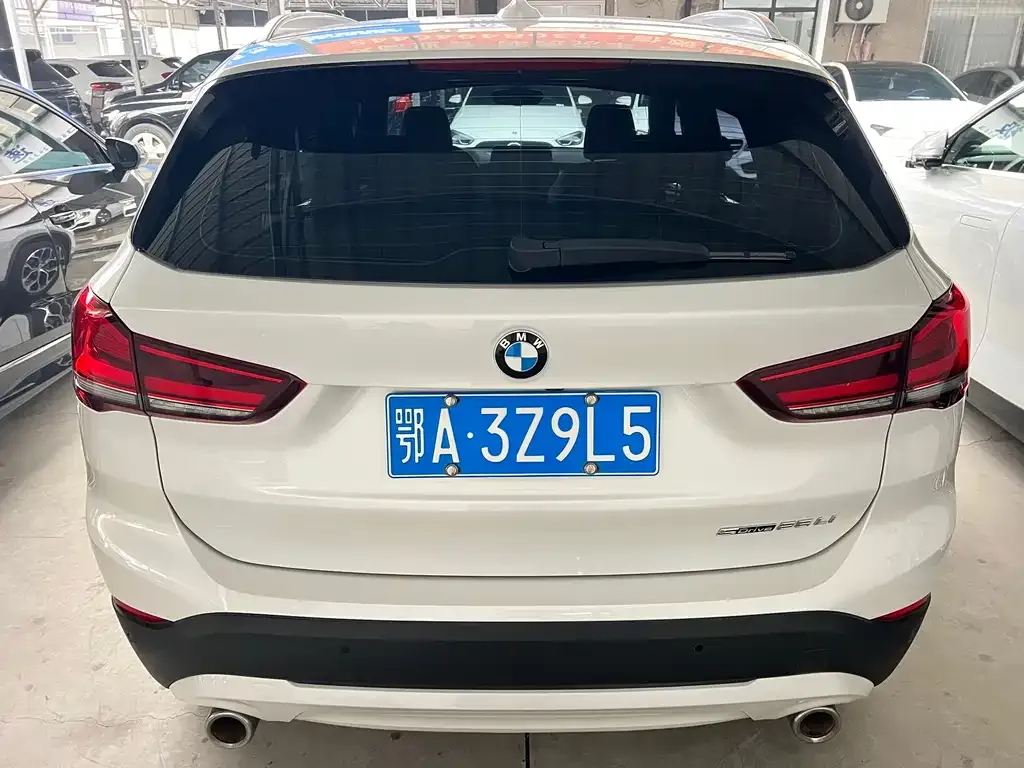 BMW X1 2021 из CN, фото 10