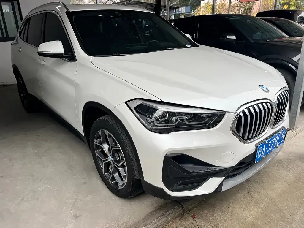 BMW X1 2021 из CN, фото 3