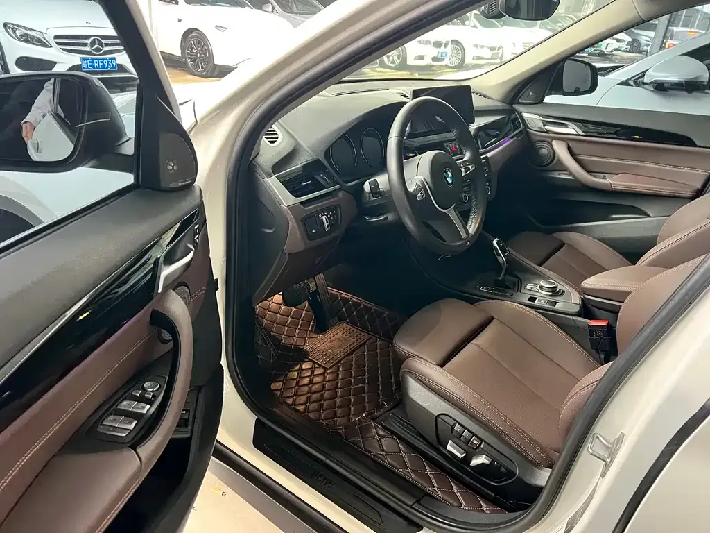 BMW X1 2021 из CN, фото 5