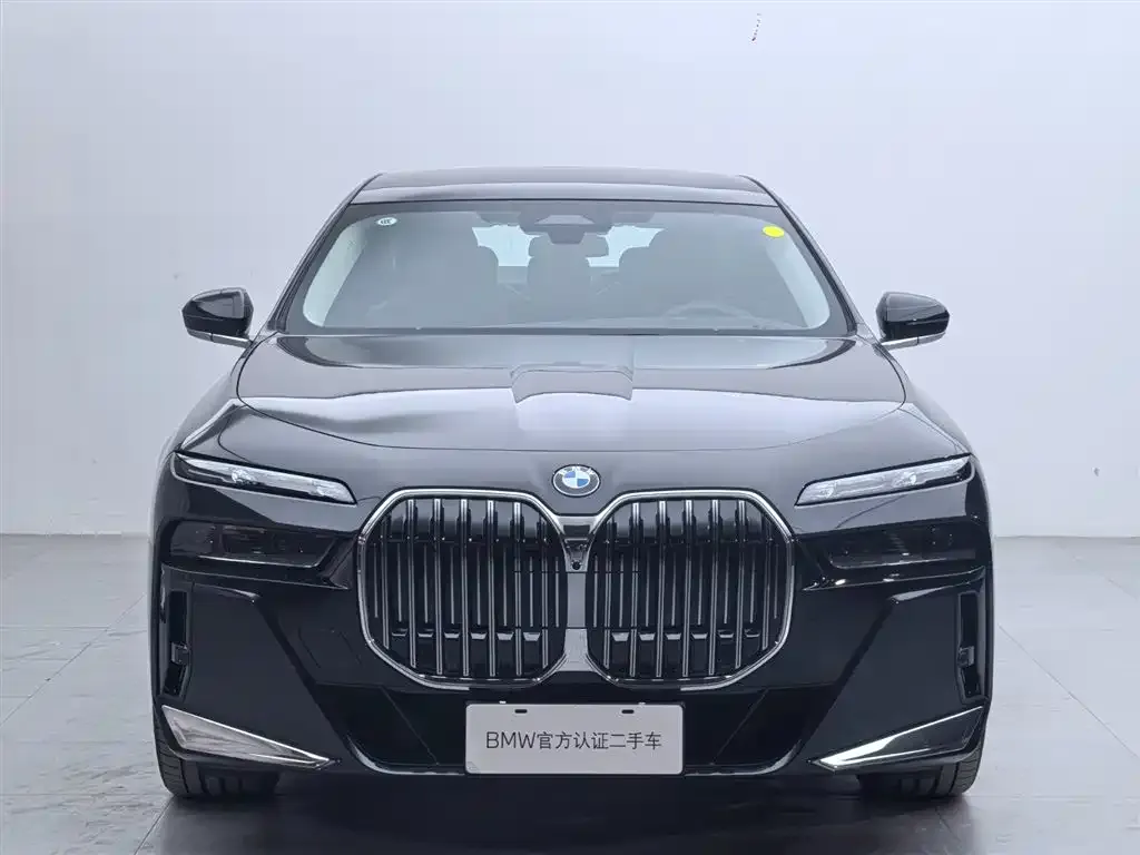 BMW 7 Series — фото 5