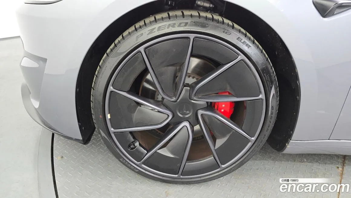 Tesla Model 3 2025 из KR, фото 10