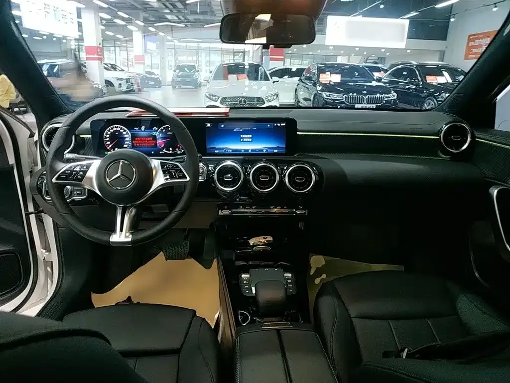 Mercedes-Benz A-Class 2024 из CN, фото 9