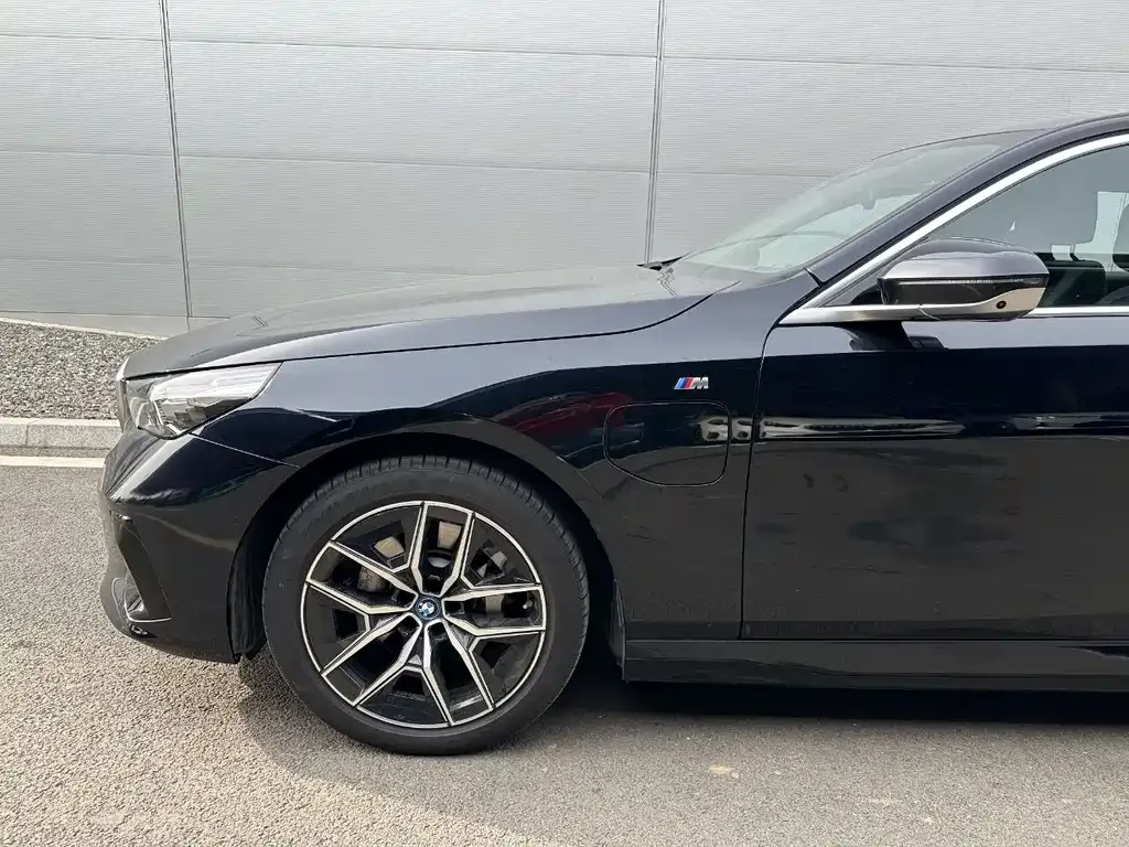 BMW i5 2024 из CN, фото 8