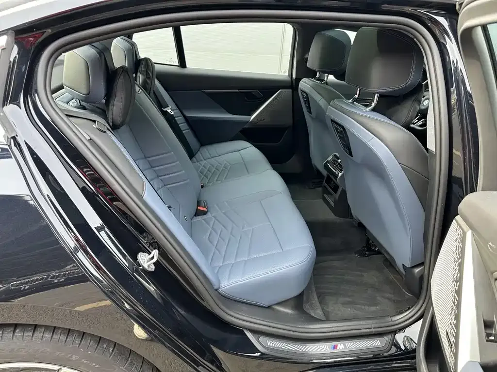 BMW i5 2024 из CN, фото 5