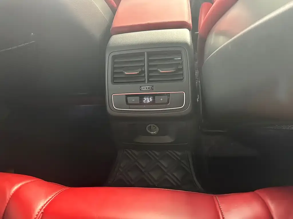 Audi S4 2021 из CN, фото 2