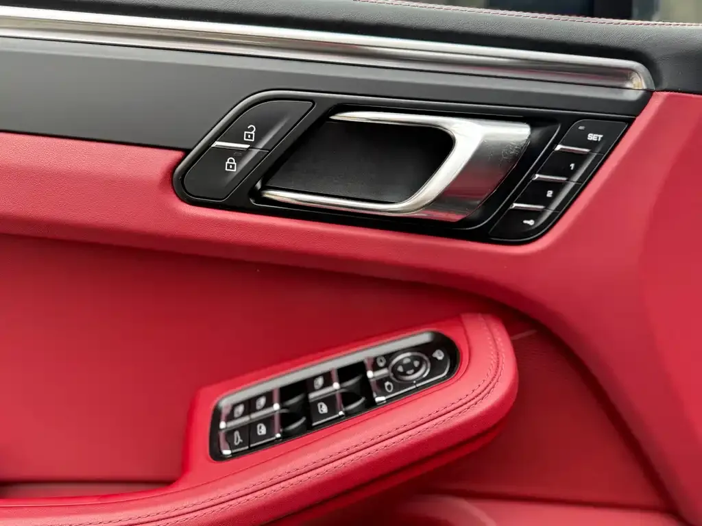 Porsche Macan 2023 из CN, фото 4