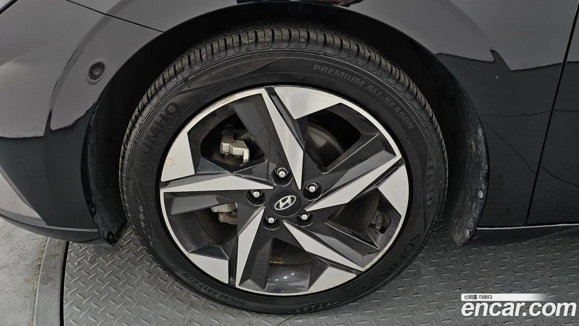 Hyundai AVANTE — фото 5