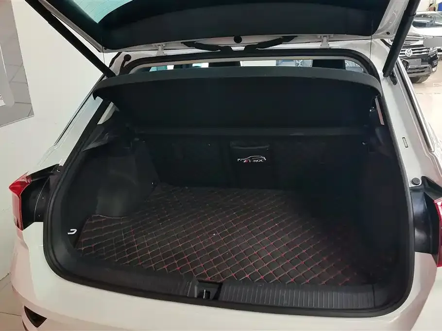 Volkswagen T-Roc 2021 из CN, фото 2