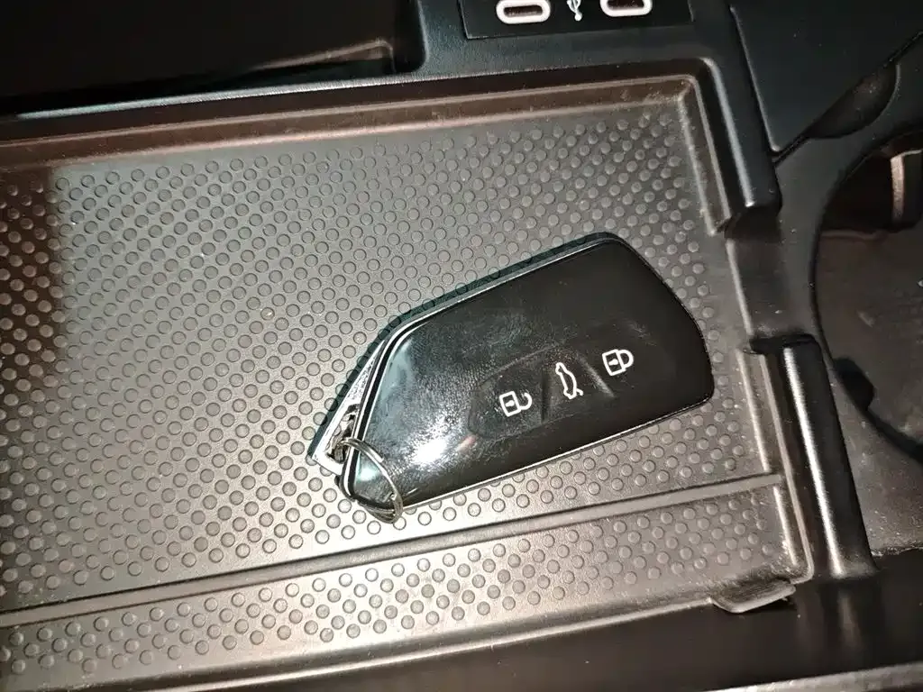 Volkswagen ID.6 X 2023 из CN, фото 6