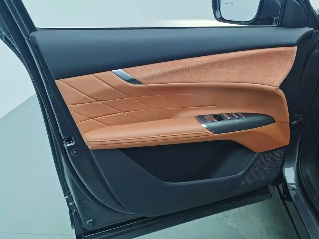 Changan CS75PLUS — фото 10