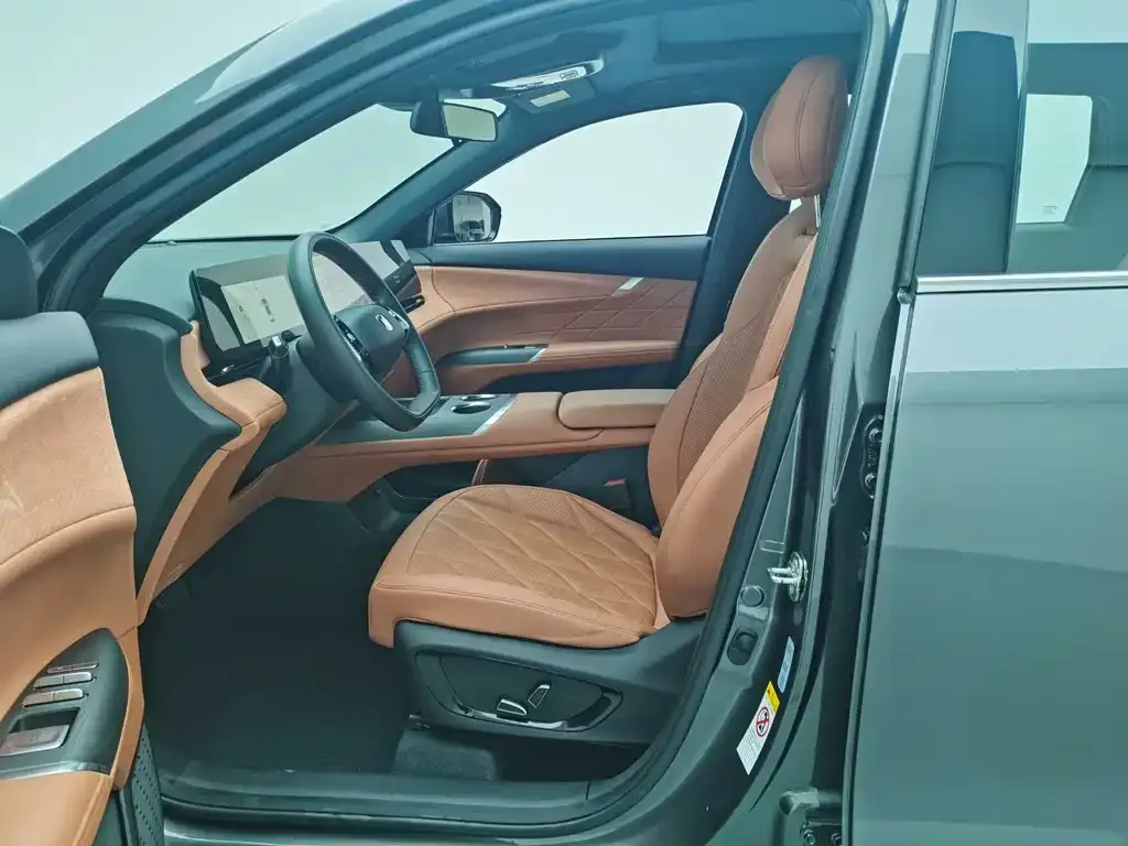 Changan CS75PLUS — фото 7