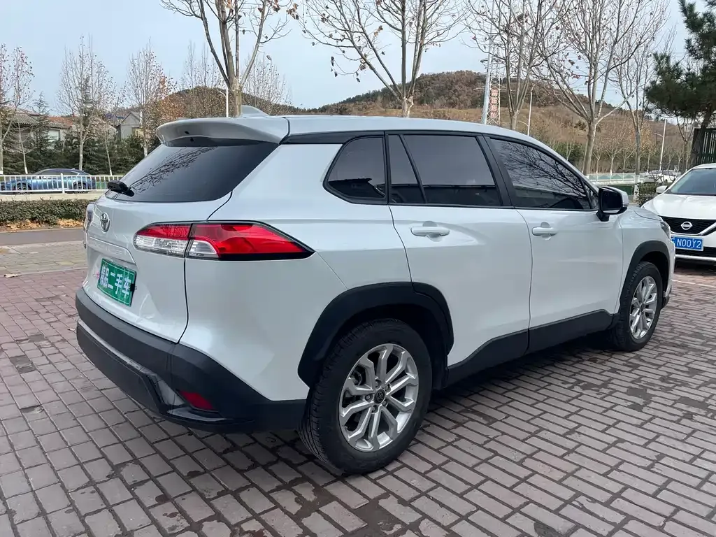 Toyota Frontlander 2023 из CN, фото 3